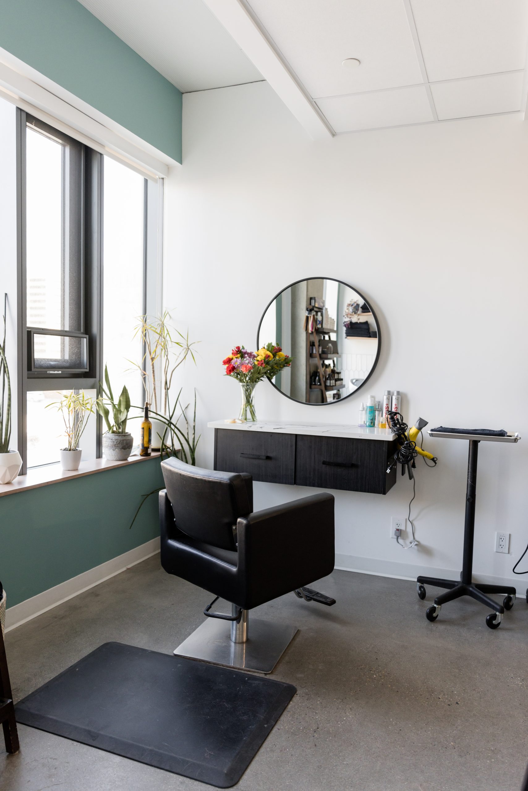 Hair studio